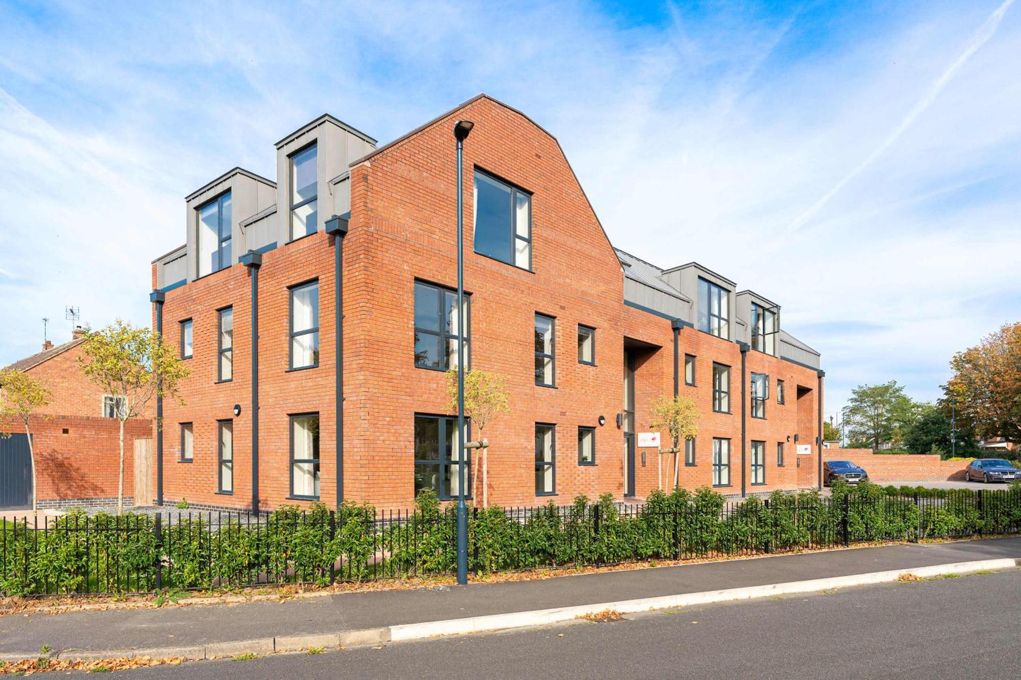 Stylish 2 Bedroom Apartments In Derby Exterior photo